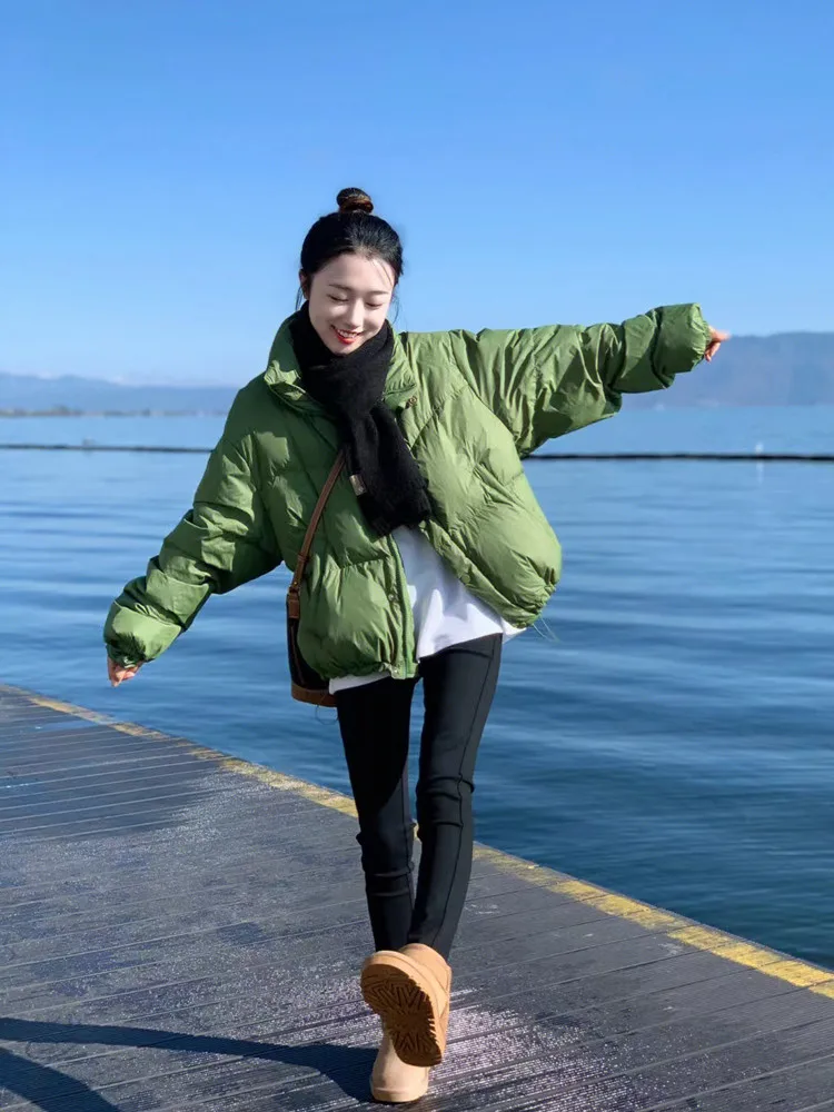 een ort Puffer Jaet Women's Winter Faion Korean Loose Sle Du down Bread Coat Stand Collar Thiened Long Sve Z...
een ort Puffer Jaet Women's Winter Faion Korean Loose Sle Du down Bread Coat Stand Collar Thiened Long Sve Z...