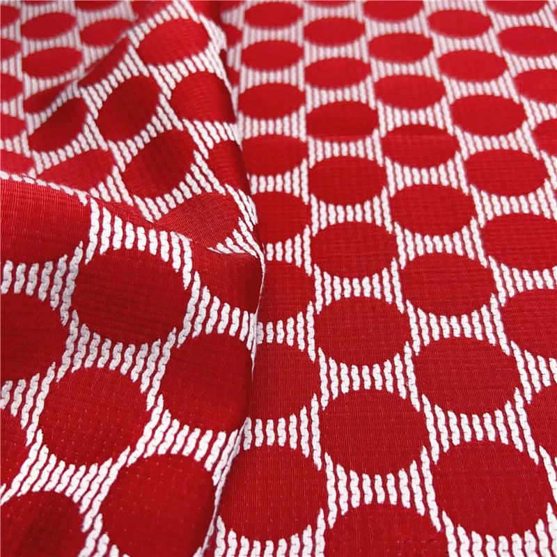 Красная парчовая ткань в горошек для шитья своими руками, комплект брюк, куртки, модная одежда, дизайнерская ткань, хлопковый материал по метрам 
Красная парчовая ткань в горошек для шитья своими руками, комплект брюк, куртки, модная одежда, дизайнерская ткань, хлопковый материал по метрам