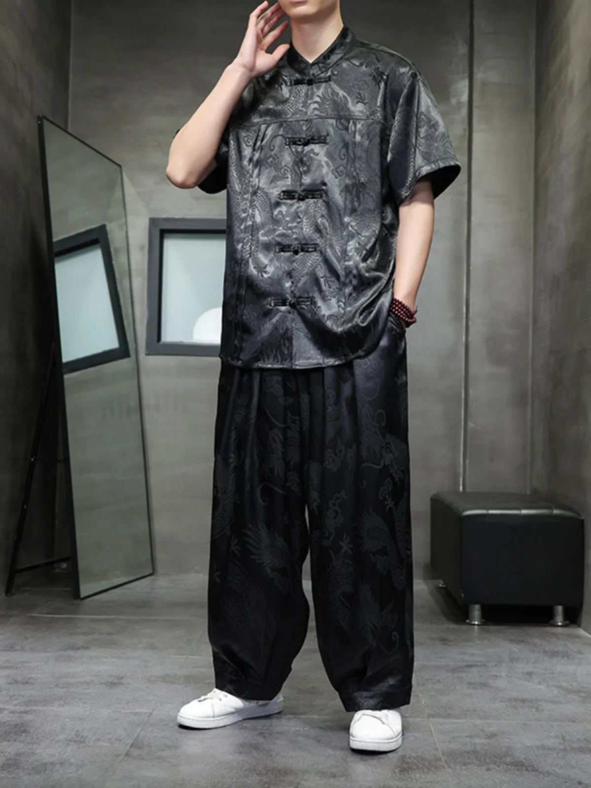 New Chinese Style Short Sleeve Shirt Men's Casual Set Trendy Brand Handsome Men's Clothing One Set with Casual Long Pants
New Chinese Style Short Sleeve Shirt Men's Casual Set Trendy Brand Handsome Men's Clothing One Set with Casual Long Pants