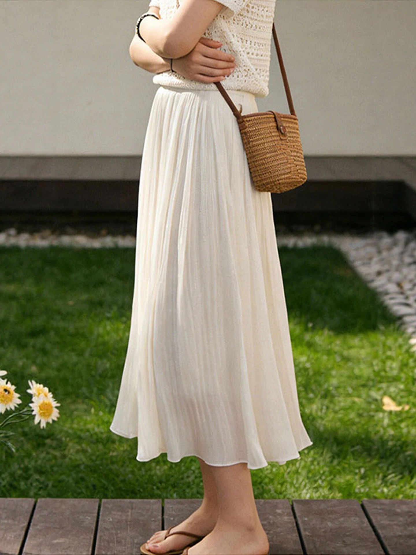 Summer Thin High Waist A-Line Midi Skirt Women's Pleated Skirt Large Hem Korean Style Commute Loose Fit Casual Pure Color
Summer Thin High Waist A-Line Midi Skirt Women's Pleated Skirt Large Hem Korean Style Commute Loose Fit Casual Pure Color