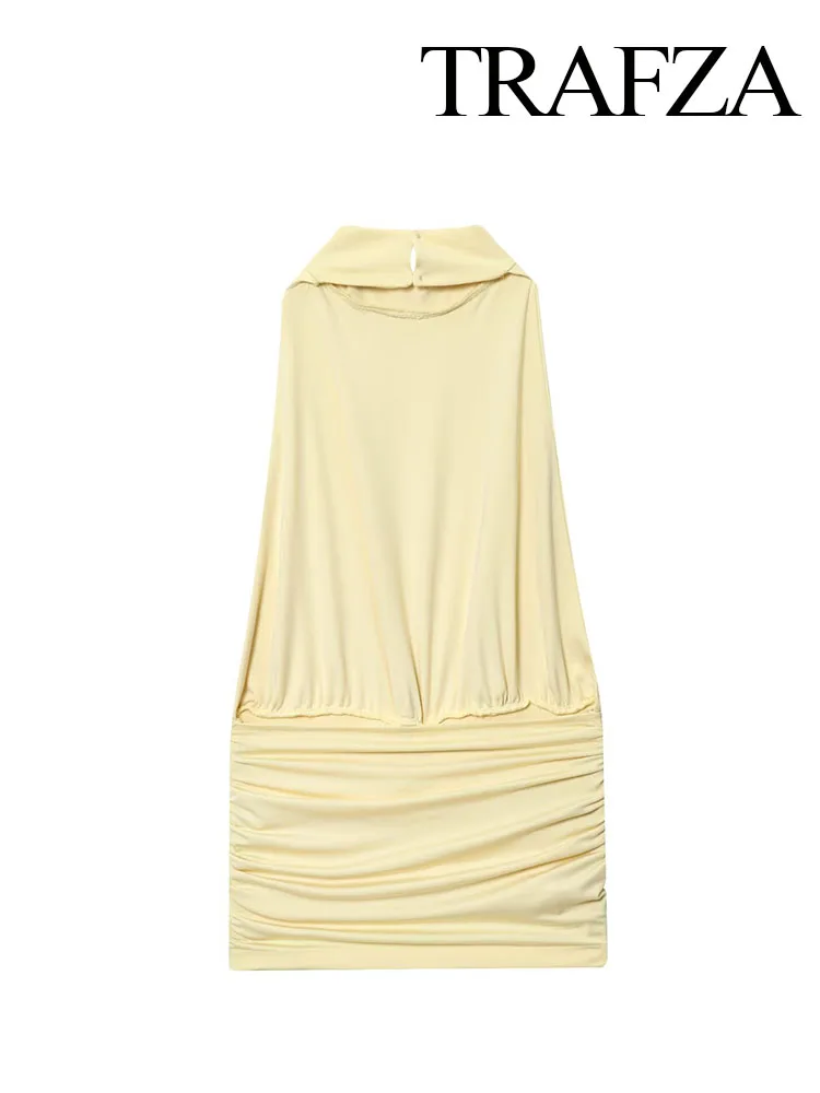 TRAFZA Woman's Summer Fashion Tank Tops Solid Sleeveless Backless Pleated Metal Decoration Button Female Sexy Slim Short Top
TRAFZA Woman's Summer Fashion Tank Tops Solid Sleeveless Backless Pleated Metal Decoration Button Female Sexy Slim Short Top