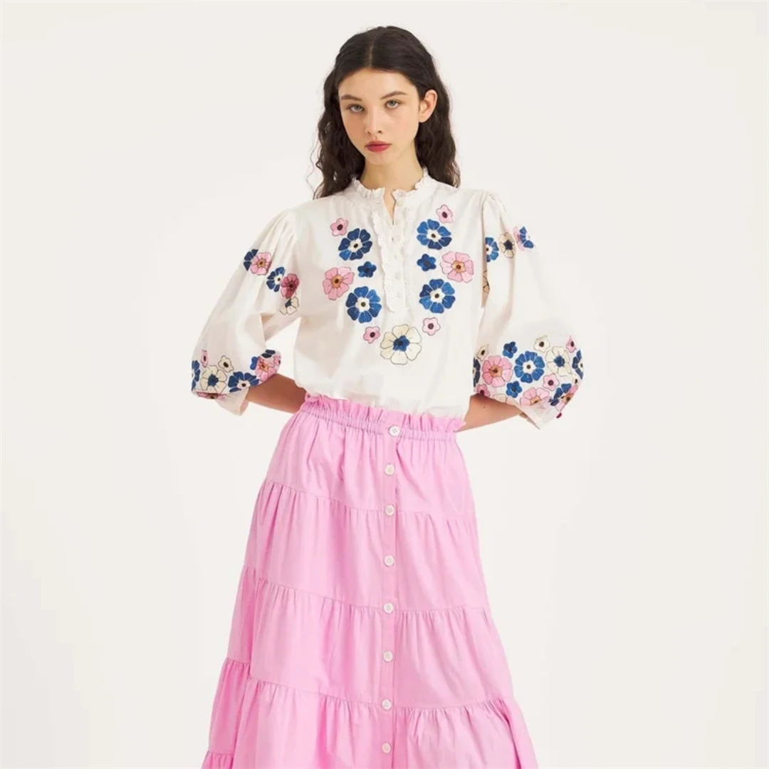 Paris Antik Romantic Bubble Sleeve Loose Shirt Spring 2026 Cotton Floral Embroidery French Style Women's Casual Breathable Top
Paris Antik Romantic Bubble Sleeve Loose Shirt Spring 2026 Cotton Floral Embroidery French Style Women's Casual Breathable Top