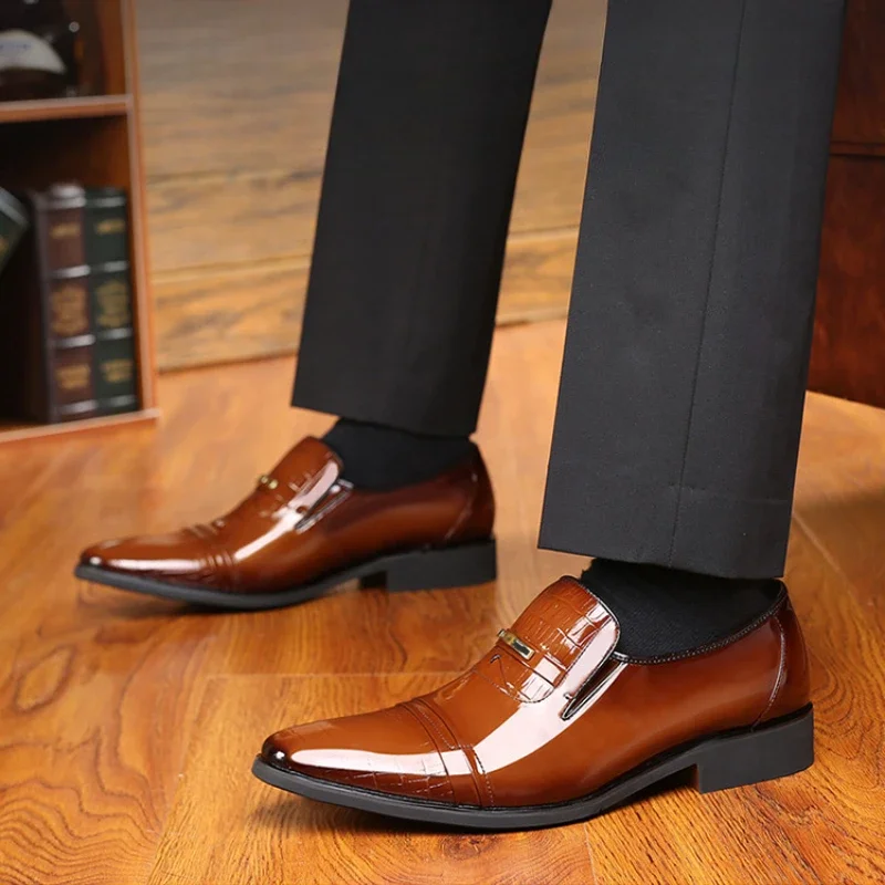 2025 Fashion Gradient Color Men Dress Shoes Slip on Leather Shoes Plus Size Point Toe Business Casual Formal Shoes for Wedding
2025 Fashion Gradient Color Men Dress Shoes Slip on Leather Shoes Plus Size Point Toe Business Casual Formal Shoes for Wedding