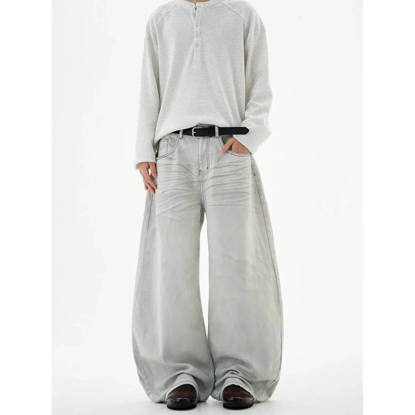 American Vintage Washed High Street Hip-hop Jeans for Men 2026 Korean Trend Oversized Baggy Denim Wide-leg Pants Y2k Streetwear
American Vintage Washed High Street Hip-hop Jeans for Men 2026 Korean Trend Oversized Baggy Denim Wide-leg Pants Y2k Streetwear
