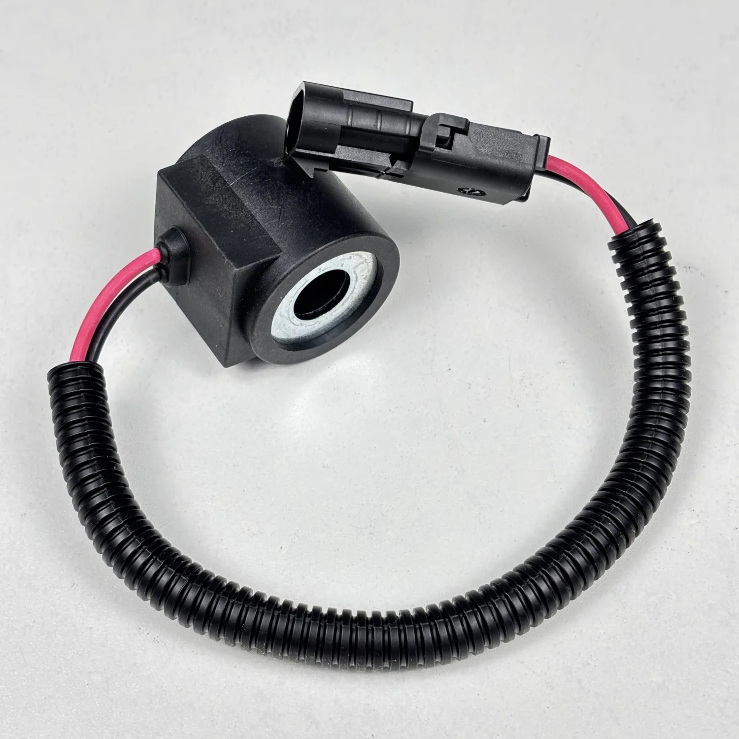 12V Solenoid Valve Coil 246324 For Dana 18000 28000 32000 T12000
12V Solenoid Valve Coil 246324 For Dana 18000 28000 32000 T12000
