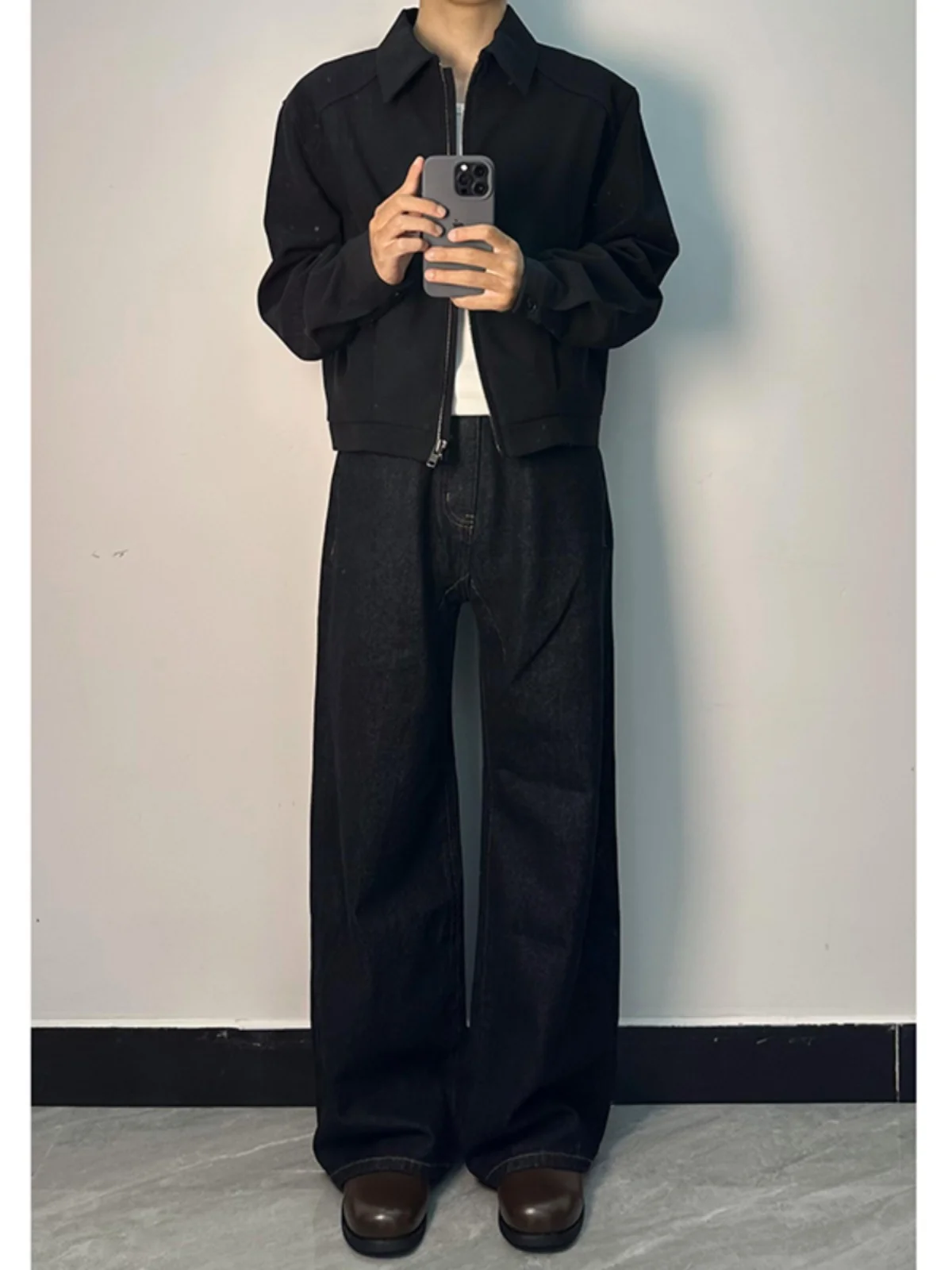 Original Color Wide Leg Men's Jeans Durable Straight Casual Trousers Draping Effect American High Street Style Straight Tube ...
Original Color Wide Leg Men's Jeans Durable Straight Casual Trousers Draping Effect American High Street Style Straight Tube ...