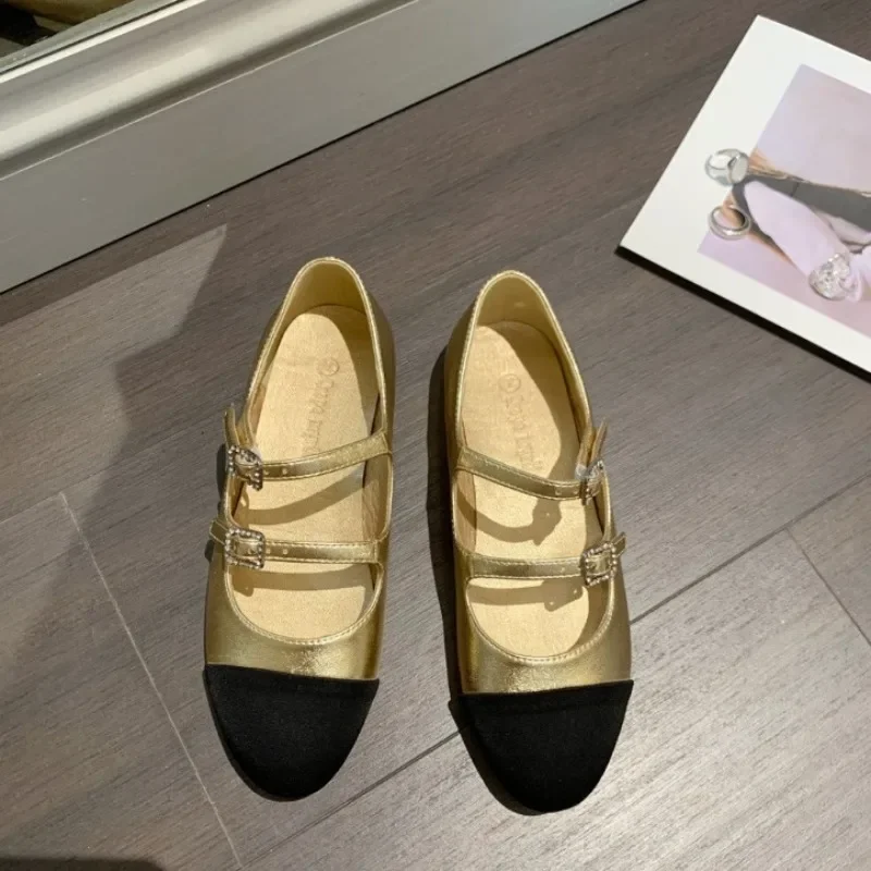 Женские туфли на плоской подошве MARY JANES, новые модные туфли черного цвета в стиле ретро, с круглым носком и закрытым носком, весна 2024
Женские туфли на плоской подошве MARY JANES, новые модные туфли черного цвета в стиле ретро, с круглым носком и закрытым носком, весна 2024