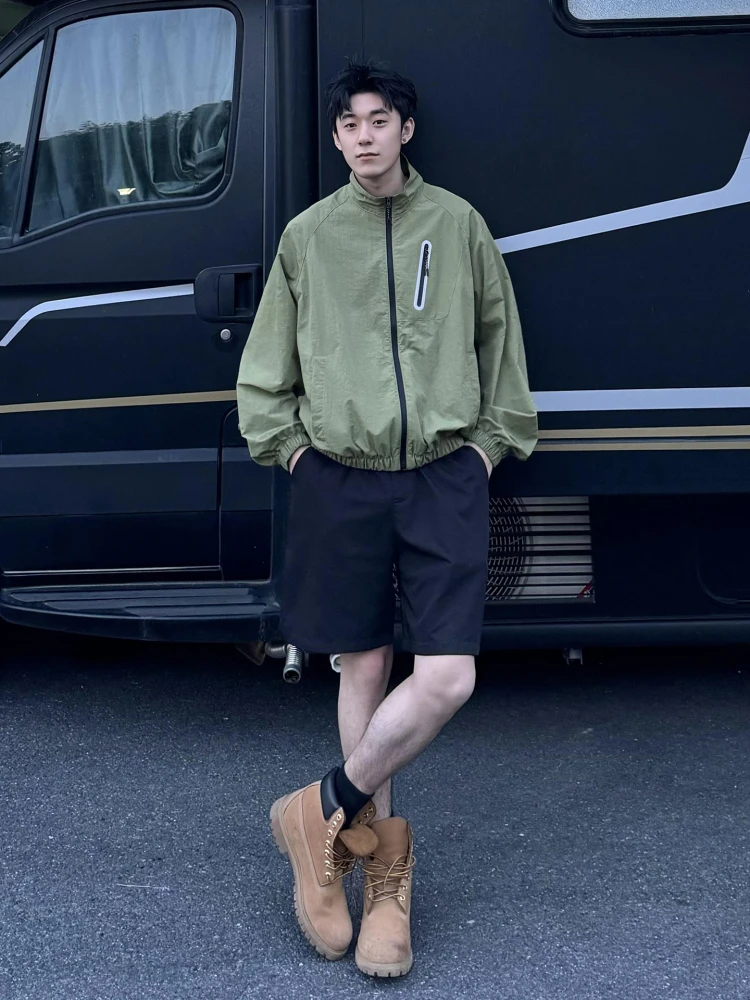 Light een Ice Silk Stand Collar Men's Summer Breathable Qui Dry Sun Protection Outdoor Sports Thin Outerwear Jaet
Light een Ice Silk Stand Collar Men's Summer Breathable Qui Dry Sun Protection Outdoor Sports Thin Outerwear Jaet