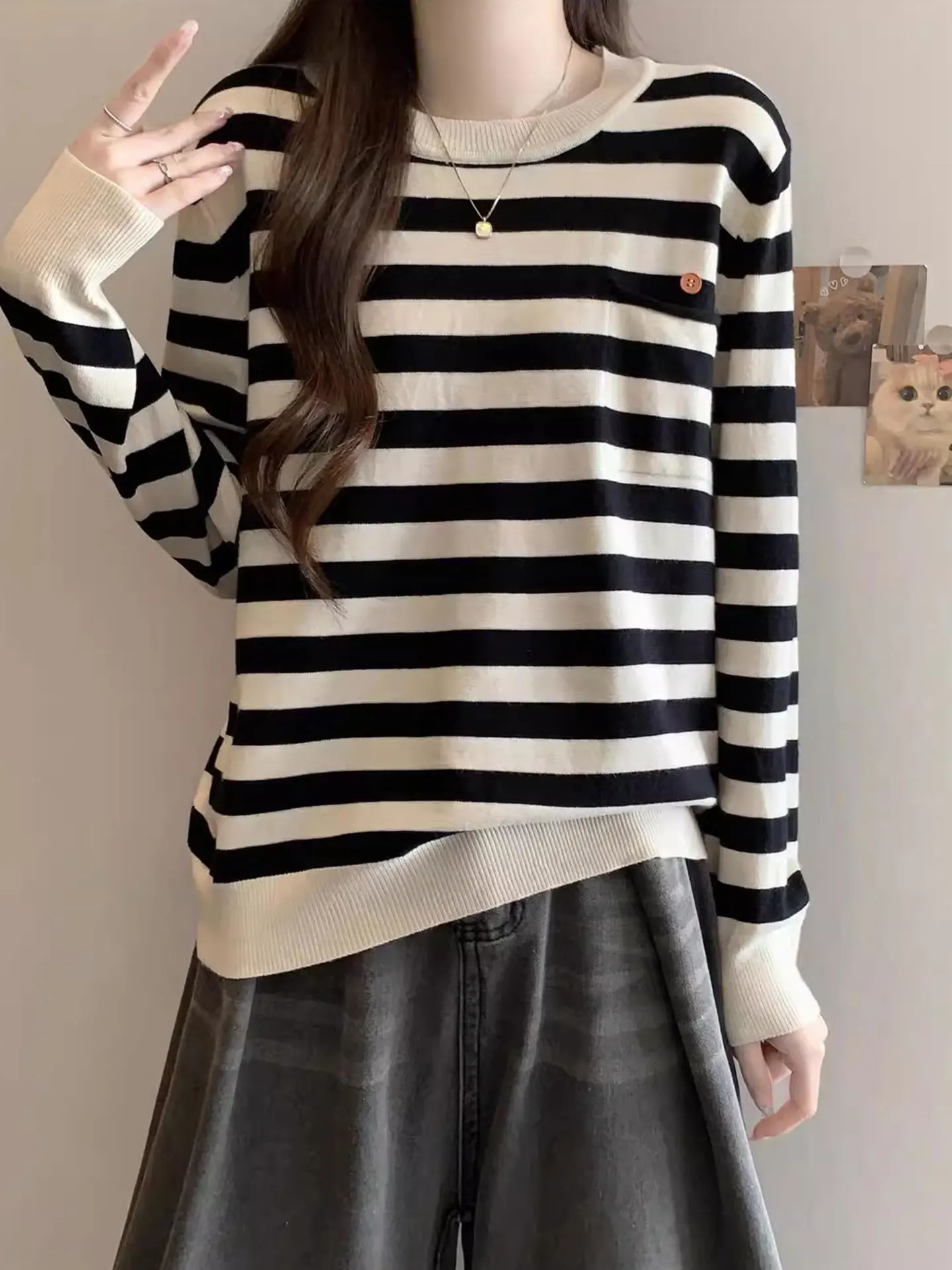 plus Size Women's round Neck Striped Long Sleeve Knitwear Loose Base Layer Shirt Autumn Winter Casual Style Fashion Trend
plus Size Women's round Neck Striped Long Sleeve Knitwear Loose Base Layer Shirt Autumn Winter Casual Style Fashion Trend