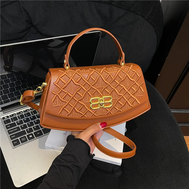 Сумка через плечо под мышками 202, минималистичная женская сумка через плечо, шикарная и универсальная, текстурированная кожа
Сумка через плечо под мышками 202, минималистичная женская сумка через плечо, шикарная и универсальная, текстурированная кожа