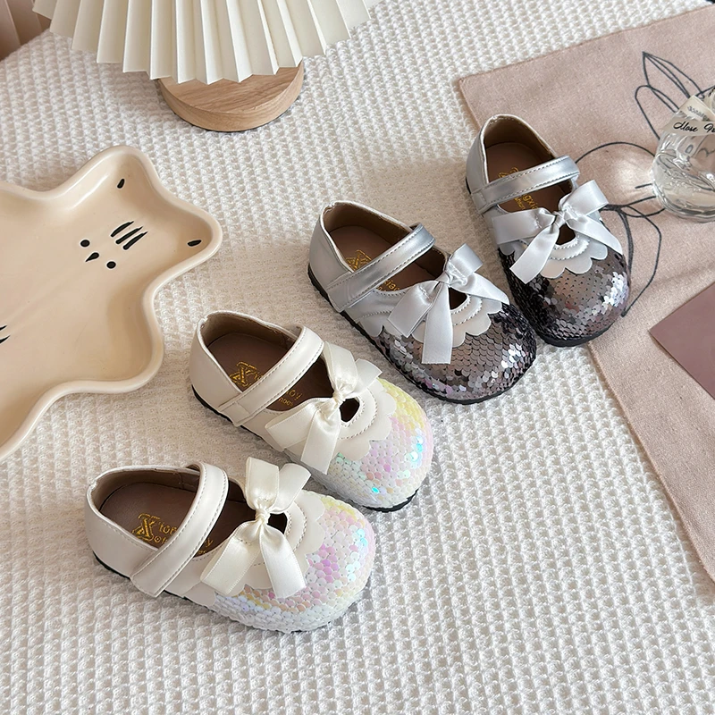 2025 Spring Autumn New Children Leather Shoes for Girls Fashion Korean Style Soft Anti-slippery Versatile Chic Princess Shoes
2025 Spring Autumn New Children Leather Shoes for Girls Fashion Korean Style Soft Anti-slippery Versatile Chic Princess Shoes