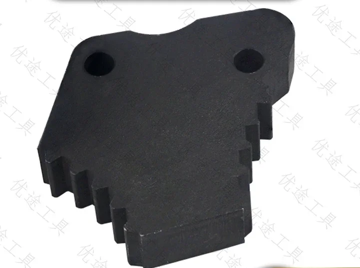 Специальный инструмент для демонтажа фиксатора звездочки двигателя M276
Специальный инструмент для демонтажа фиксатора звездочки двигателя M276