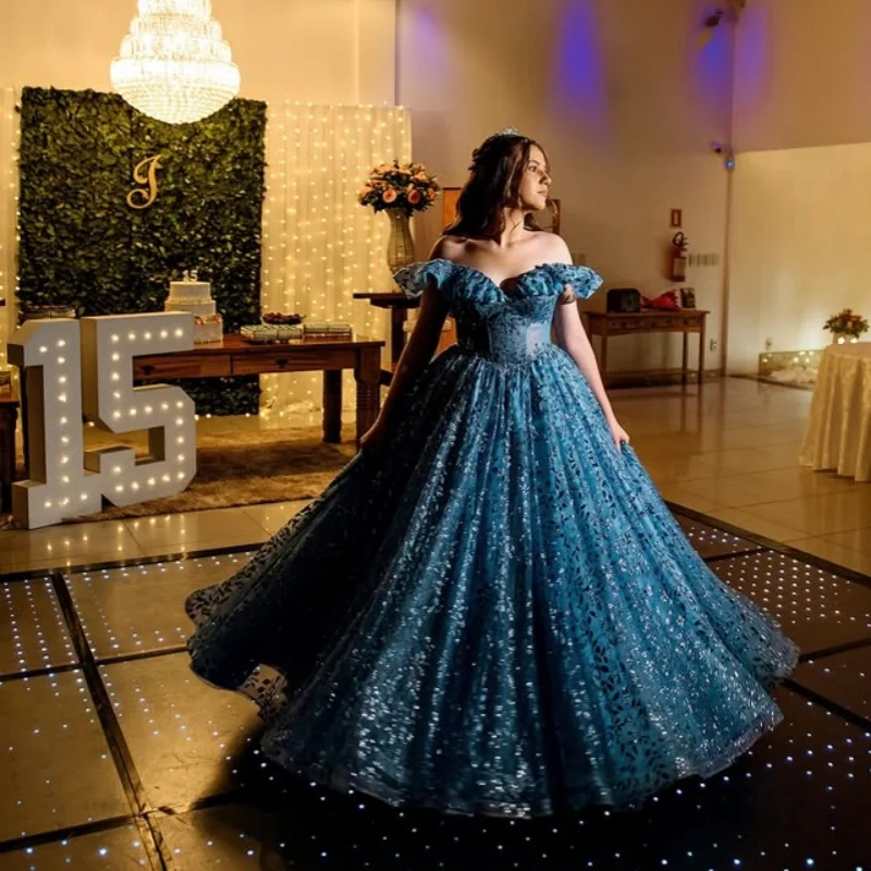 Customized Shiny Blue Quinceanera Dresses Off the Shoulder Sequin decal Tull Lace Long tail Vestido De 15 Quinceanera
Customized Shiny Blue Quinceanera Dresses Off the Shoulder Sequin decal Tull Lace Long tail Vestido De 15 Quinceanera