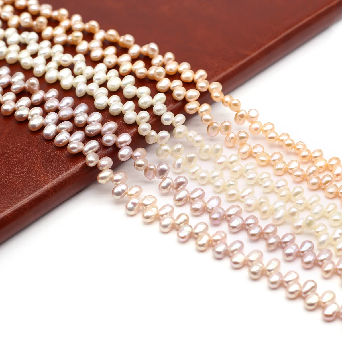 4x5mm AAA Cross-hole Rice Beads Natural Freshwater Pearls Beads for Jewelry Making Supplies DIY Necklace Bracelet Accessories
4x5mm AAA Cross-hole Rice Beads Natural Freshwater Pearls Beads for Jewelry Making Supplies DIY Necklace Bracelet Accessories