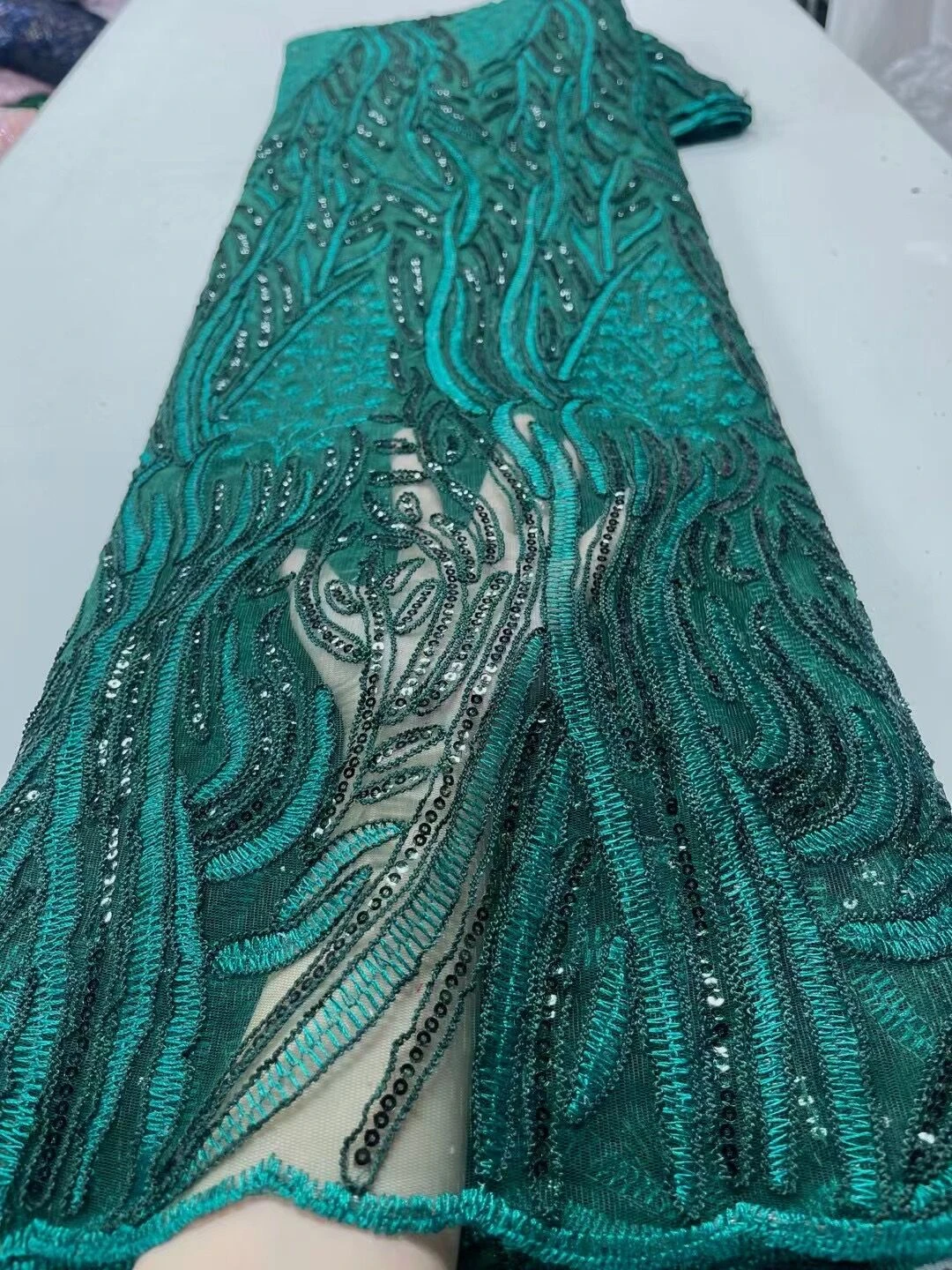 African Sequins Lace Fabric 2023 French Net Lace Fabric High Quality Embroidery Nigerian Tulle Mesh Lace for Sew JY193
African Sequins Lace Fabric 2023 French Net Lace Fabric High Quality Embroidery Nigerian Tulle Mesh Lace for Sew JY193