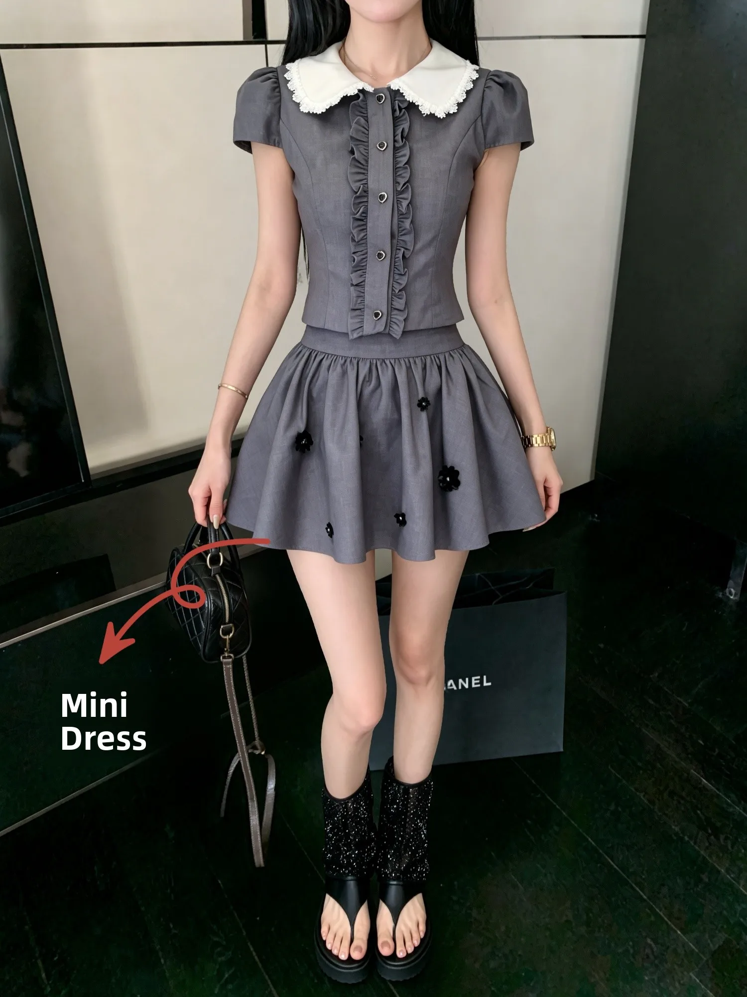 MaoNi Black Flower Secret Heavy Embellished High Waist Skirt Youthful Grey Half-length Women's Fashion Sweet Style
MaoNi Black Flower Secret Heavy Embellished High Waist Skirt Youthful Grey Half-length Women's Fashion Sweet Style