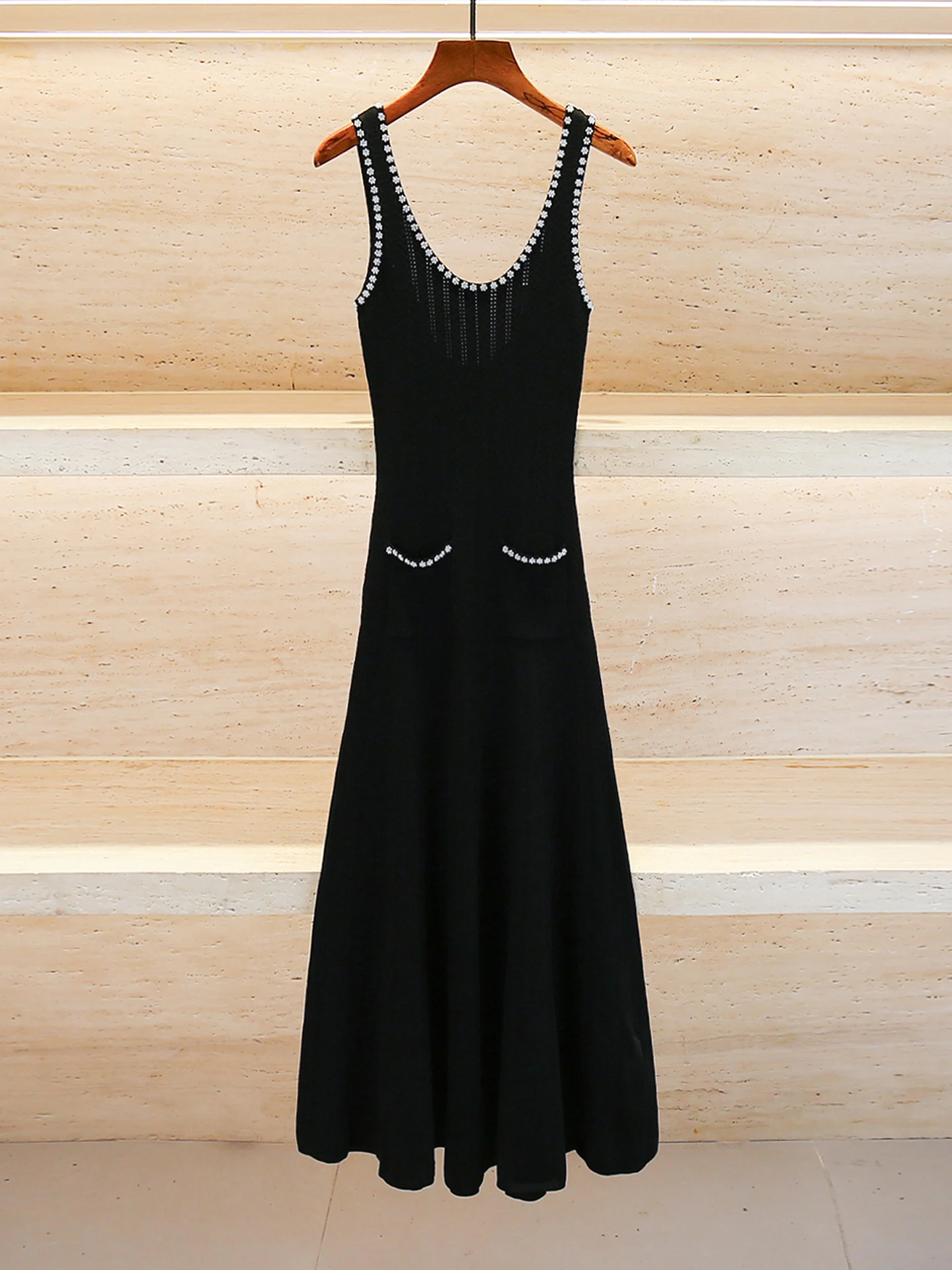 S Home South Oil High End Women's Summer 2025 Hepburn Sle Diamond Embellied Knitted Strap Dr Long Dr
S Home South Oil High End Women's Summer 2025 Hepburn Sle Diamond Embellied Knitted Strap Dr Long Dr