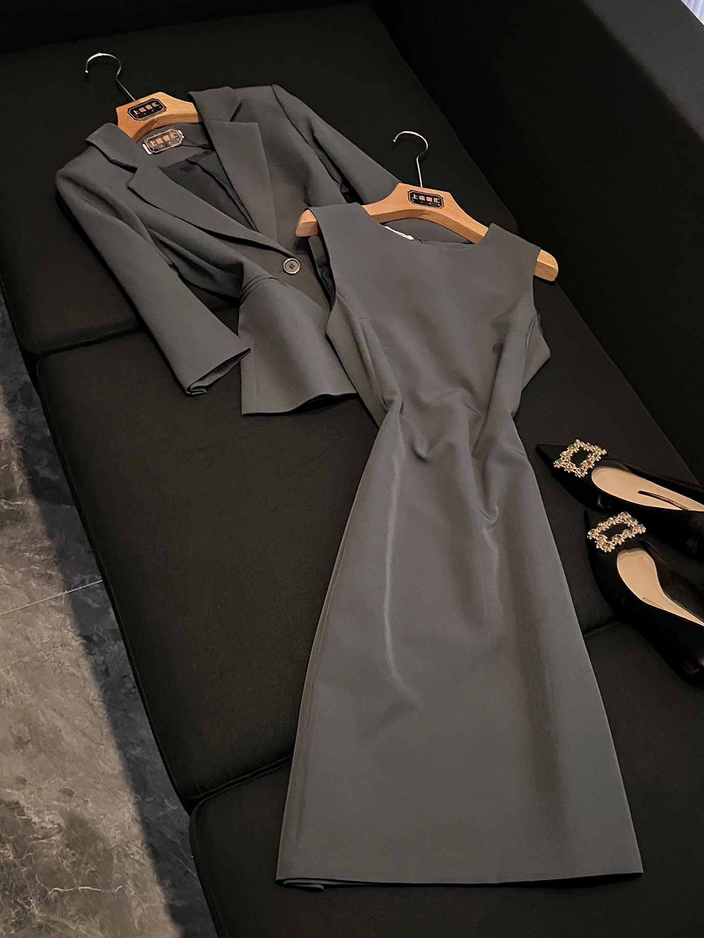 Summer Fashion Suit Set Women's Dress Slimming Commute Style Seven-Quarter Sleeve Long Pants CP656 Elegant Lady Look
Summer Fashion Suit Set Women's Dress Slimming Commute Style Seven-Quarter Sleeve Long Pants CP656 Elegant Lady Look