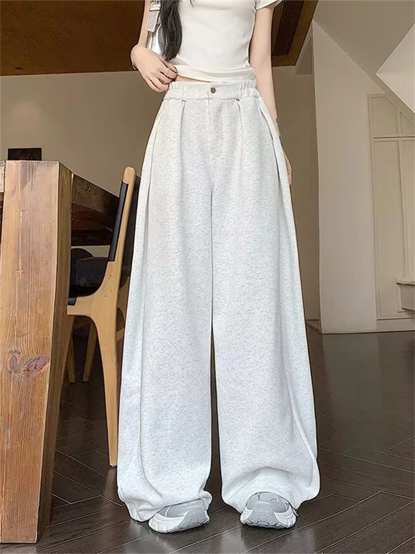 Casual Loose Men's And Women's A-Line Sweatpants Long Pants Drapey Wide Leg Pants Simple American Sle Versatile Leisure Tro...
Casual Loose Men's And Women's A-Line Sweatpants Long Pants Drapey Wide Leg Pants Simple American Sle Versatile Leisure Tro...
