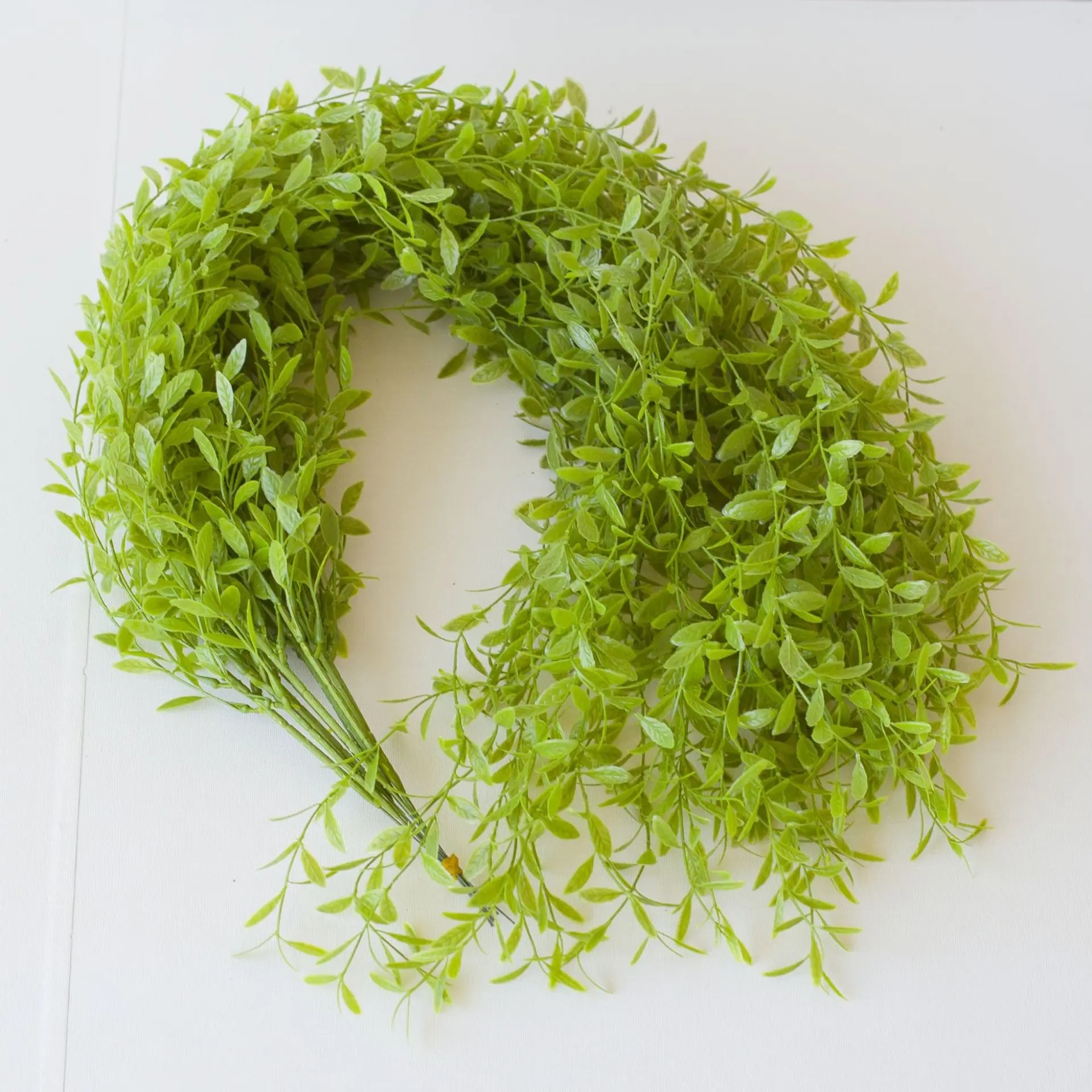 Willow Trees Crossing River Dragon Vines Simulated Wall Hanging Ceilings Water Plants Decorations Willow Leaves Green Plants
Willow Trees Crossing River Dragon Vines Simulated Wall Hanging Ceilings Water Plants Decorations Willow Leaves Green Plants