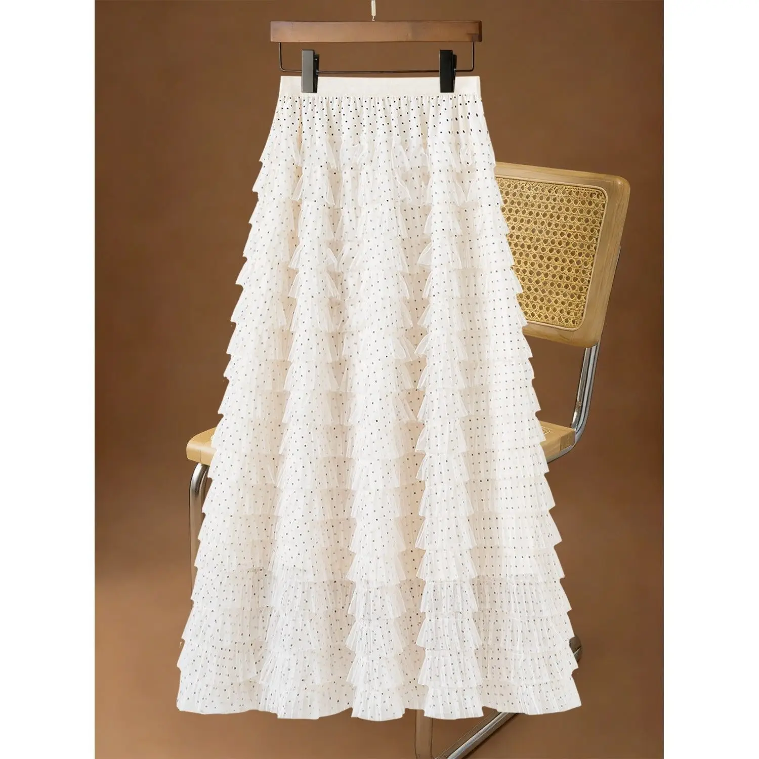 White Polka Dot Mesh Half Skirt Women's High Waist Long Cake Skirt Spring 2026 New Style Slimming A-Line Casual Style
White Polka Dot Mesh Half Skirt Women's High Waist Long Cake Skirt Spring 2026 New Style Slimming A-Line Casual Style