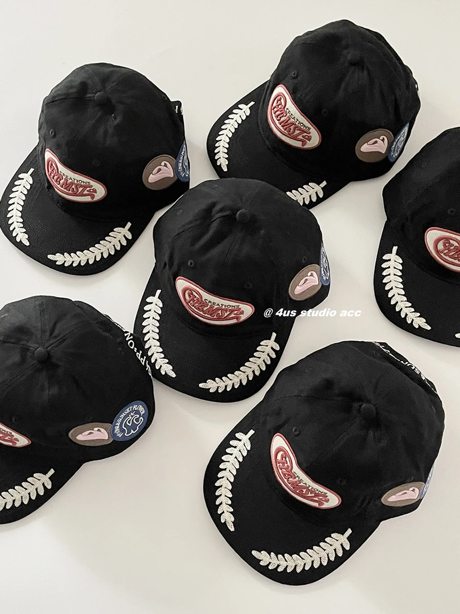 New Retro Embroidered Trucker Hat Flat Brim Peaked Cap for Women Street Tide Brand Baseball Hat for Men
New Retro Embroidered Trucker Hat Flat Brim Peaked Cap for Women Street Tide Brand Baseball Hat for Men