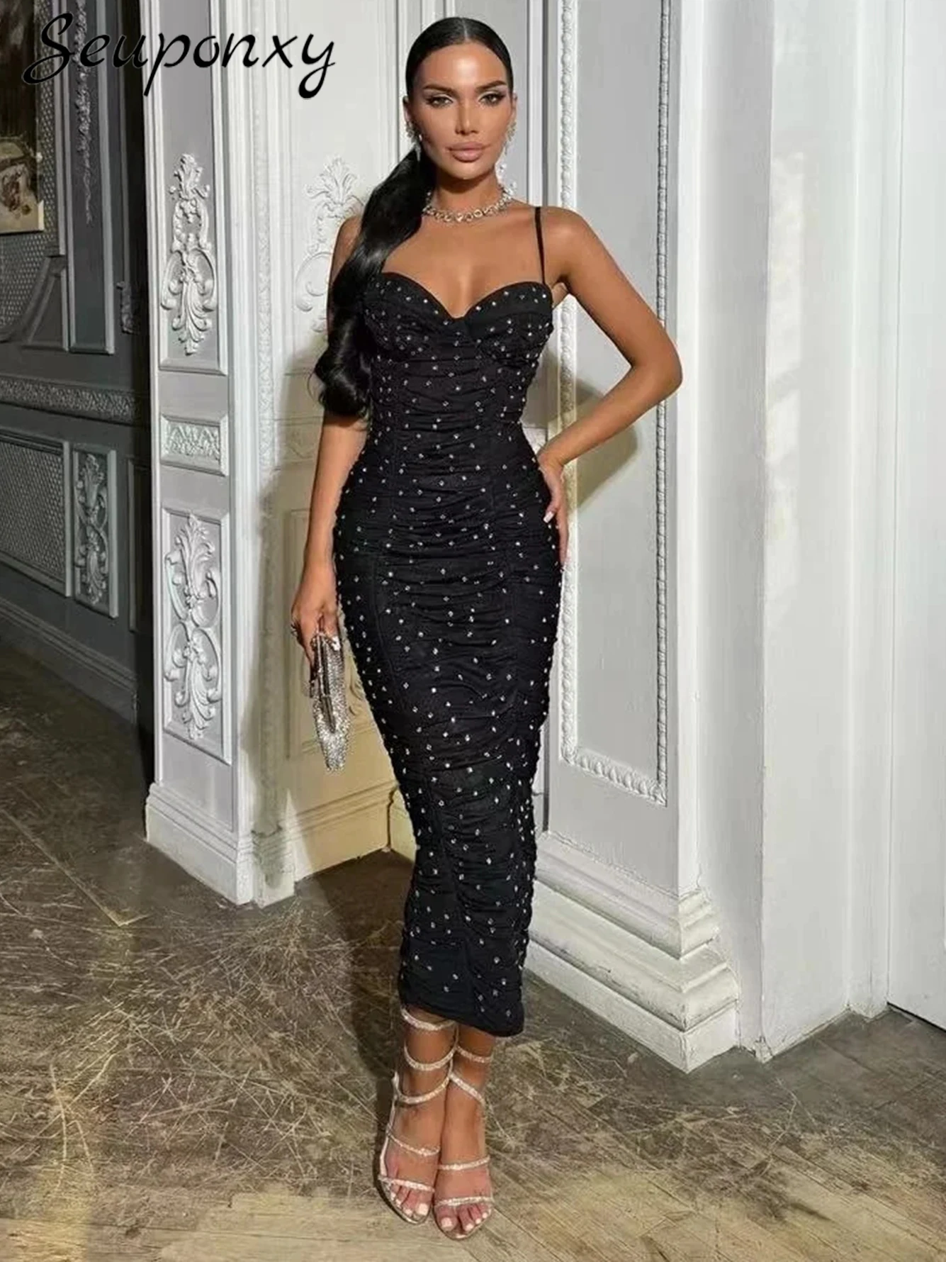 High Quality 2024 Women'S Sexy Spaghetti Strap Mesh Pleated Luxury Diamond Midi Bandage Dress Celebrity Party Dress Vestidos
High Quality 2024 Women'S Sexy Spaghetti Strap Mesh Pleated Luxury Diamond Midi Bandage Dress Celebrity Party Dress Vestidos