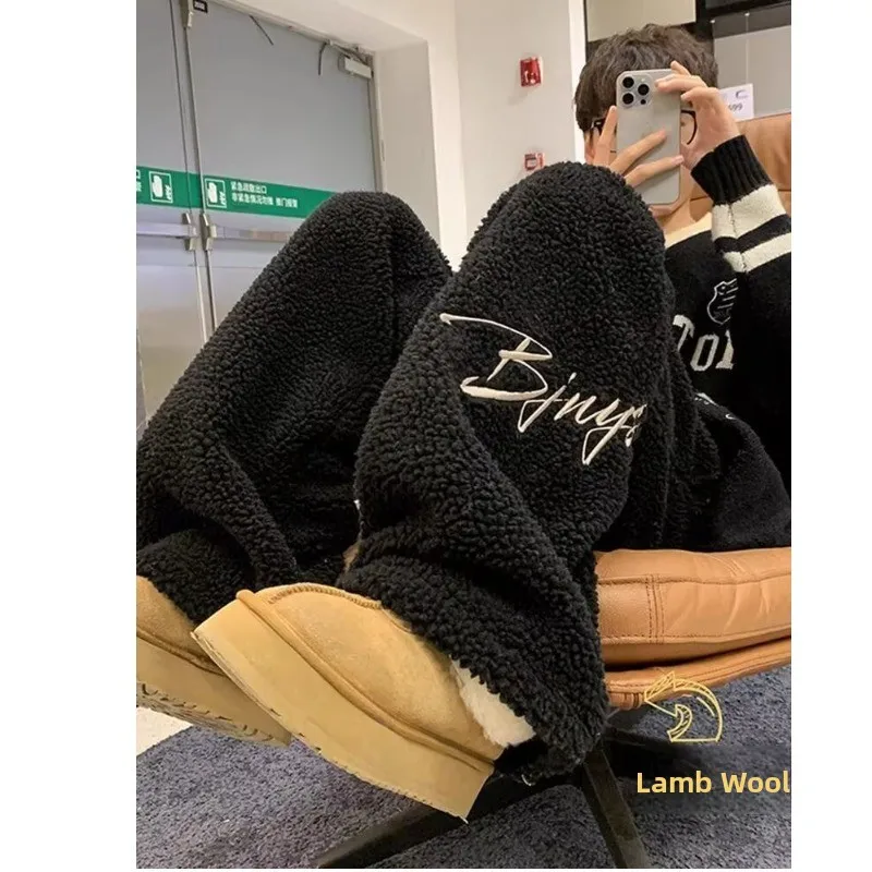 Thickened Fleece Women's Pants Winter Outerwear American Embroidery Sheepskin Cotton Trousers Warm Casual Harlan Pants
Thickened Fleece Women's Pants Winter Outerwear American Embroidery Sheepskin Cotton Trousers Warm Casual Harlan Pants