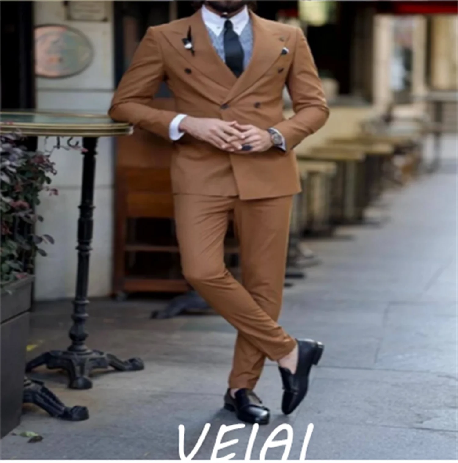 Коричневые мужские костюмы с пиковыми лацканами по индивидуальному заказу, двубортный формальный пиджак, комплекты для свадебной вечеринки, официальная одежда, индивидуальный заказ, облегающий крой, два 
Коричневые мужские костюмы с пиковыми лацканами по индивидуальному заказу, двубортный формальный пиджак, комплекты для свадебной вечеринки, официальная одежда, индивидуальный заказ, облегающий крой, два