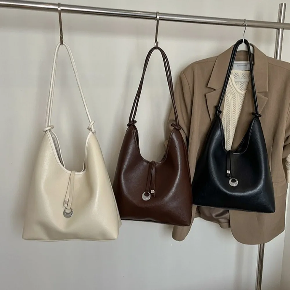 Simple Y2k Underarm Bag with Inner Bag Large Capacity Single Shoulder Bag Gothic Hobo Bag PU Leather Tote Bag Daily
Simple Y2k Underarm Bag with Inner Bag Large Capacity Single Shoulder Bag Gothic Hobo Bag PU Leather Tote Bag Daily