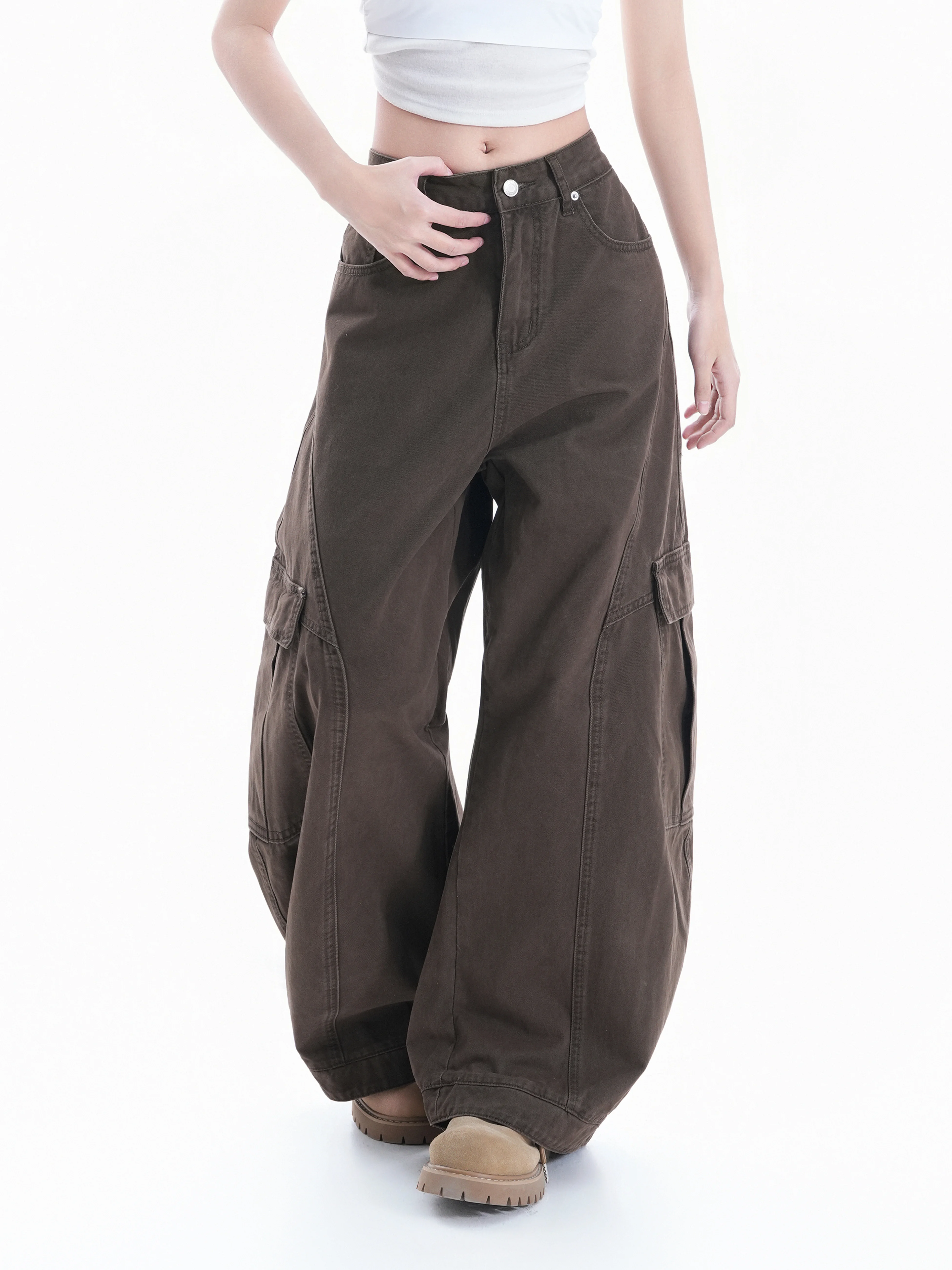 American Retro Work Pants Women's Loose Wide Leg Jeans Multi-Pocket Paratrooper Pants Casual Style Natural Waist Denim
American Retro Work Pants Women's Loose Wide Leg Jeans Multi-Pocket Paratrooper Pants Casual Style Natural Waist Denim