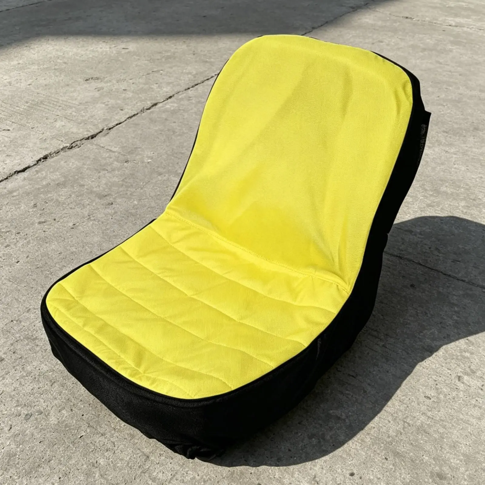 Riding Lawn Mower Seat Cover Drainage Holes Mower Seat Cover Garden Machine Accessory Heavy Duty Elastic Fit for Outdoor
Riding Lawn Mower Seat Cover Drainage Holes Mower Seat Cover Garden Machine Accessory Heavy Duty Elastic Fit for Outdoor
