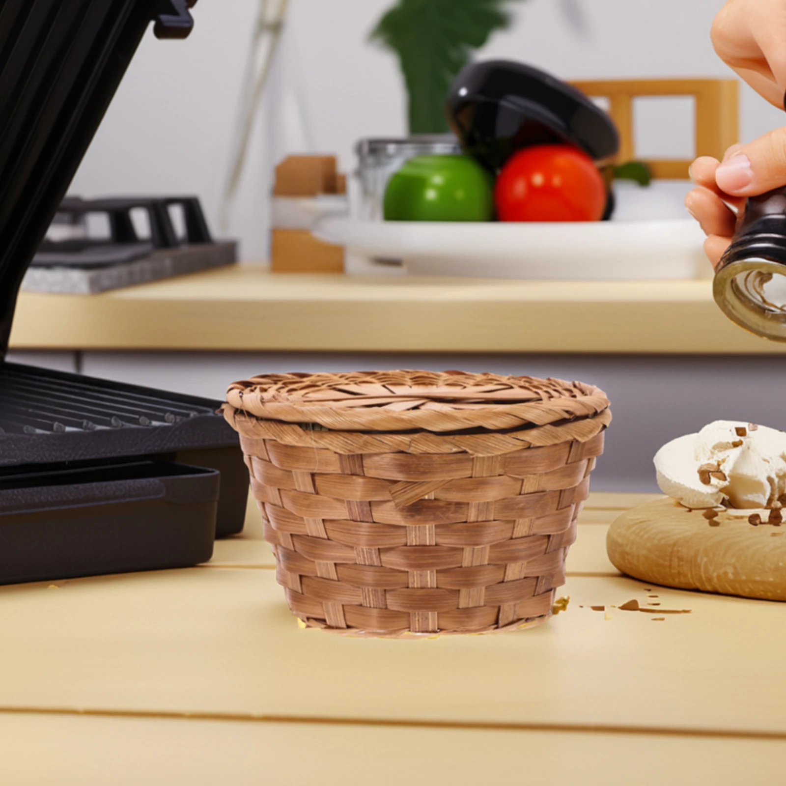 1pcs Braided Bamboo Basket Storage Container Bread Woven Baskets for Food Coffee Table Apple Lid Fruit Tea Kitchen Bar
1pcs Braided Bamboo Basket Storage Container Bread Woven Baskets for Food Coffee Table Apple Lid Fruit Tea Kitchen Bar