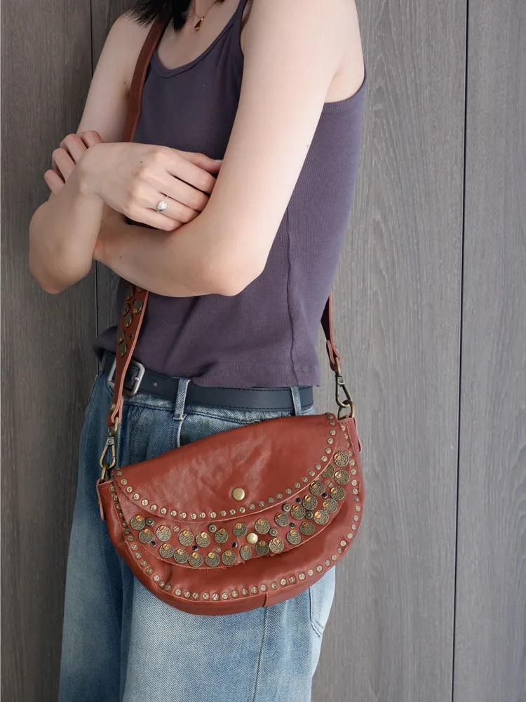 outdoor casual luxury first layer cowhide women's rivet shoulder bag Vintage designers handmade genuine leather crossbody bag
outdoor casual luxury first layer cowhide women's rivet shoulder bag Vintage designers handmade genuine leather crossbody bag
