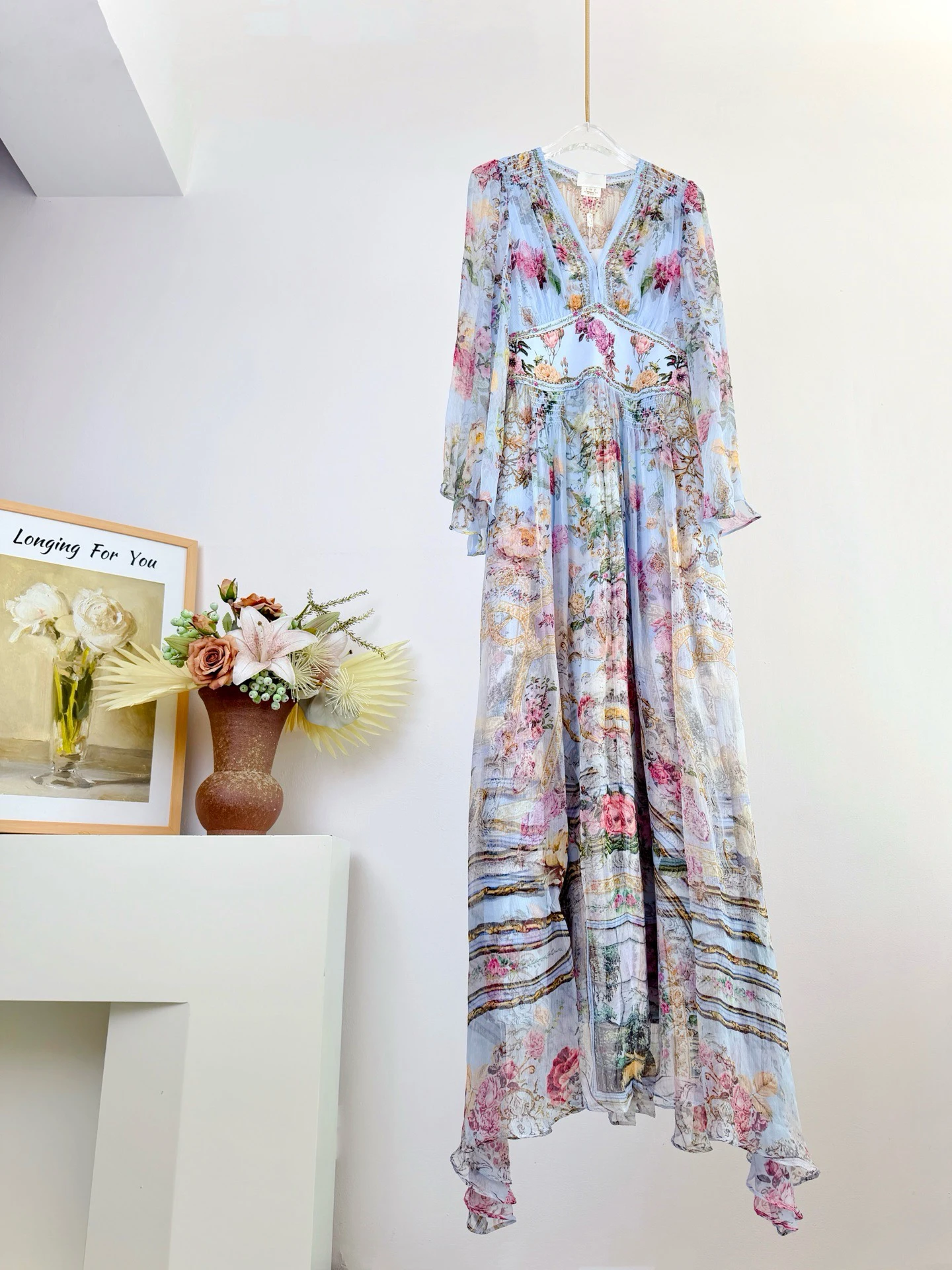 Women's Boho Floral Chiffon Maxi Dress V Neck Long Flare Sleeve High Waist Elegant Blue Print Long Dress For Holiday Beach Party
Women's Boho Floral Chiffon Maxi Dress V Neck Long Flare Sleeve High Waist Elegant Blue Print Long Dress For Holiday Beach Party