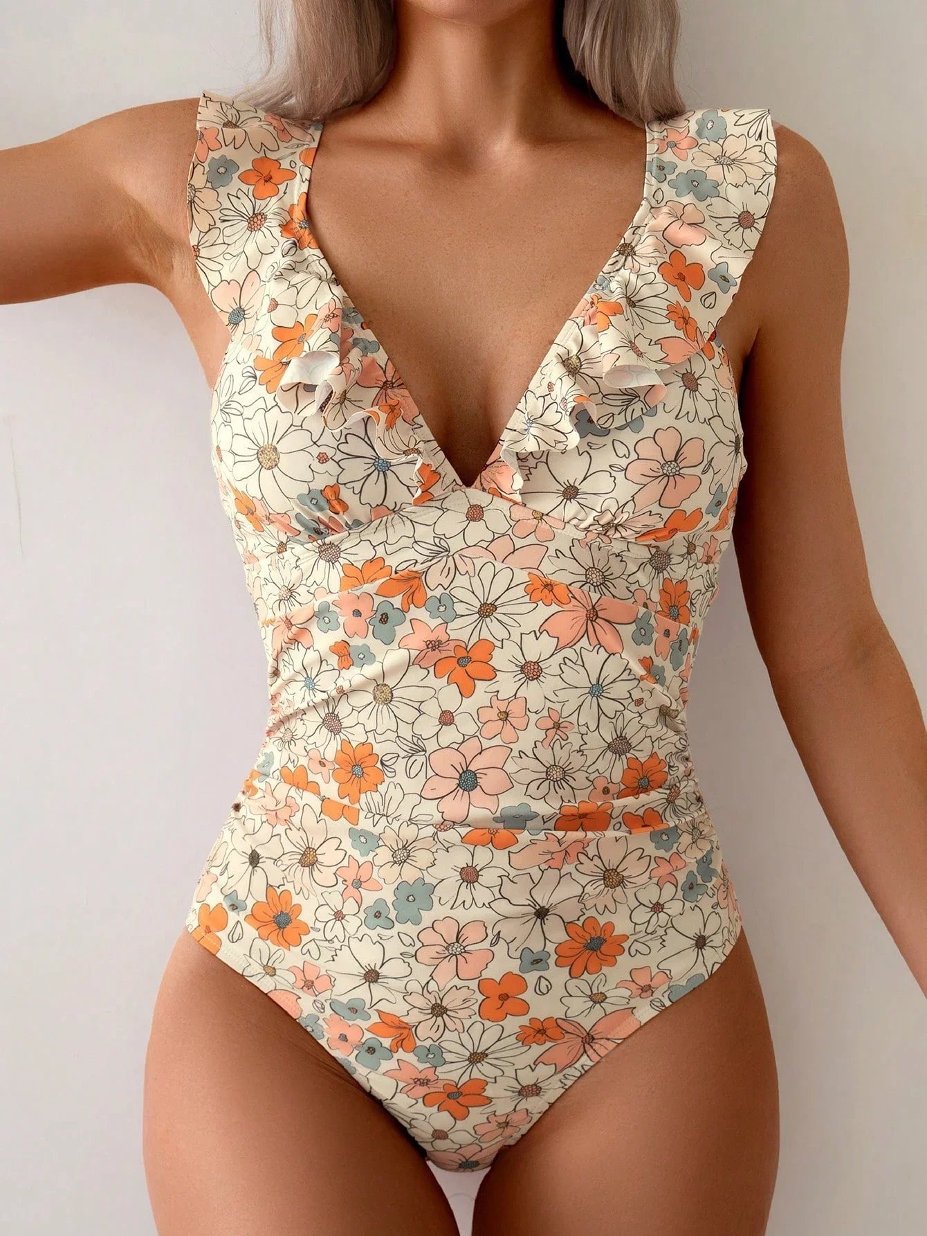 One Piece Floral Ruffled Deep V Neck Backless Swimsuit Summer Beach
One Piece Floral Ruffled Deep V Neck Backless Swimsuit Summer Beach