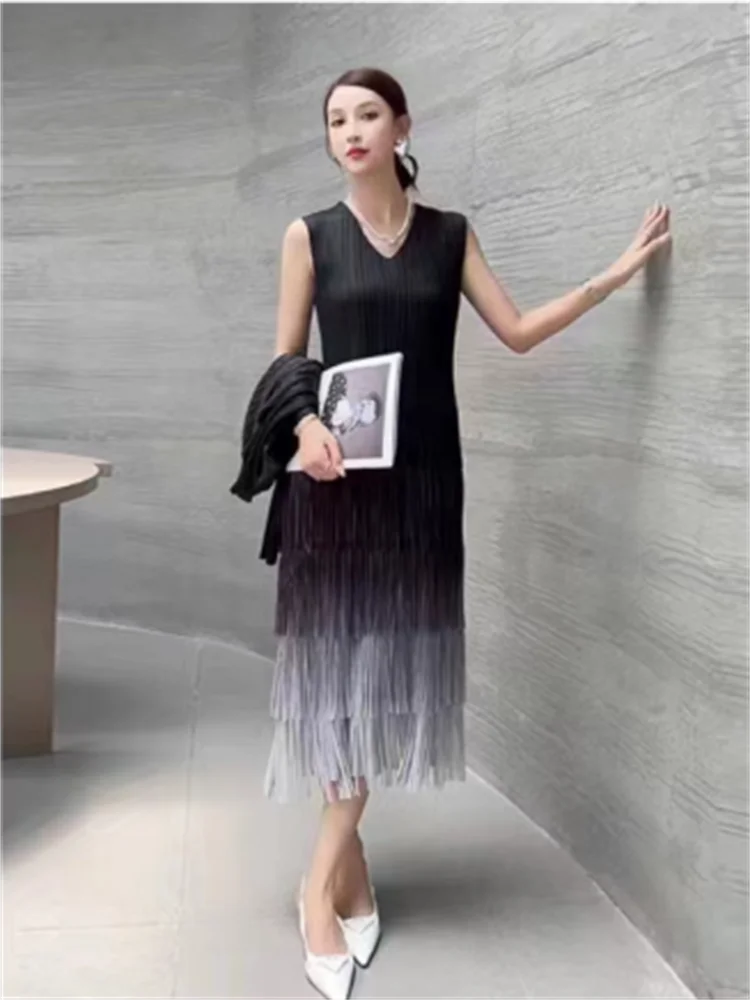 Miyake Heavy Industries Pleated Women Suit French High-end Gradient Tassel Dress Suit Collar Jacket Women 2023 Autumn Winter New
Miyake Heavy Industries Pleated Women Suit French High-end Gradient Tassel Dress Suit Collar Jacket Women 2023 Autumn Winter New