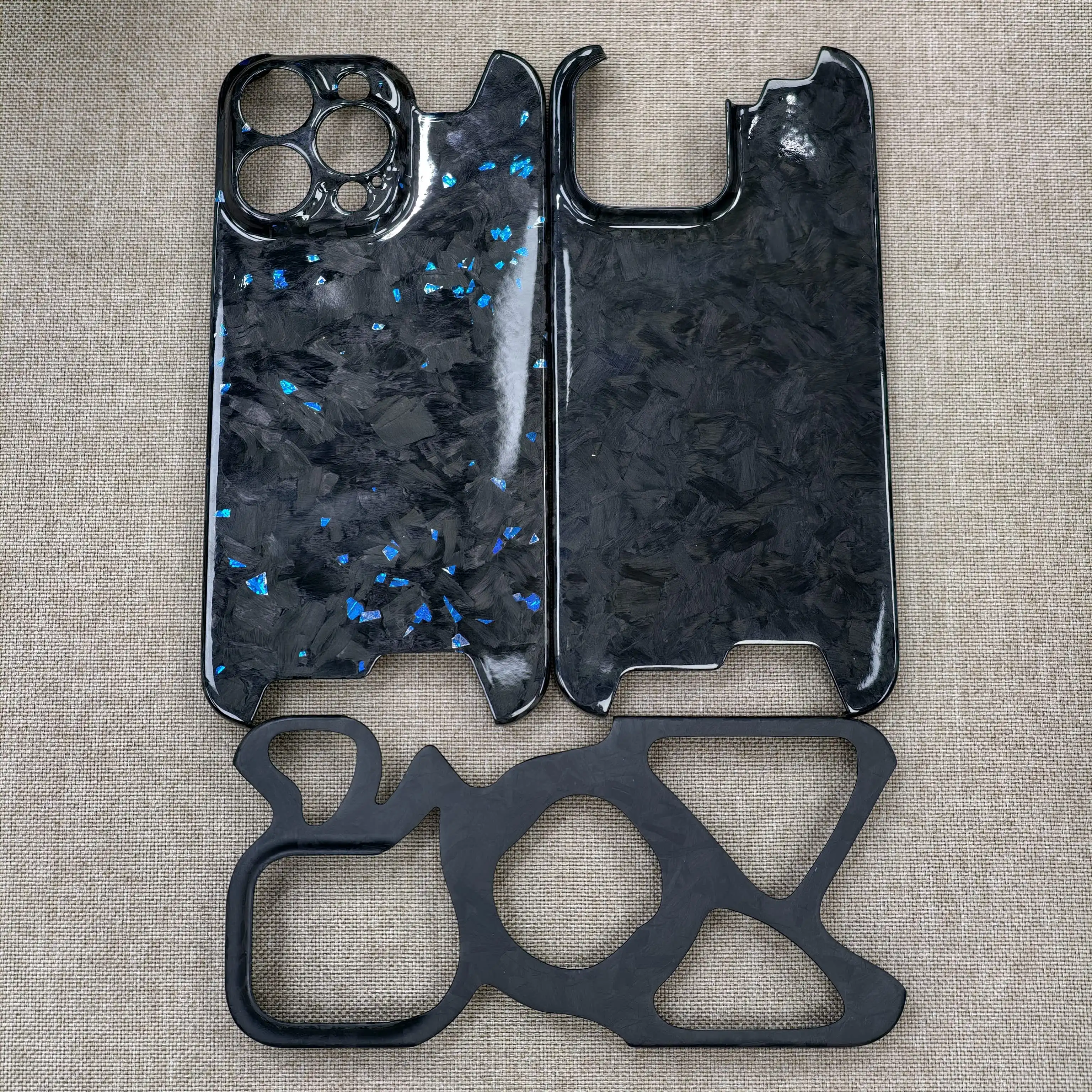 KEVFORM 100% Carbon fiber for iPhone 15 pro 15promax Mobile phone case ultra-thin luxury phone case iphone 15pro 15promax
KEVFORM 100% Carbon fiber for iPhone 15 pro 15promax Mobile phone case ultra-thin luxury phone case iphone 15pro 15promax