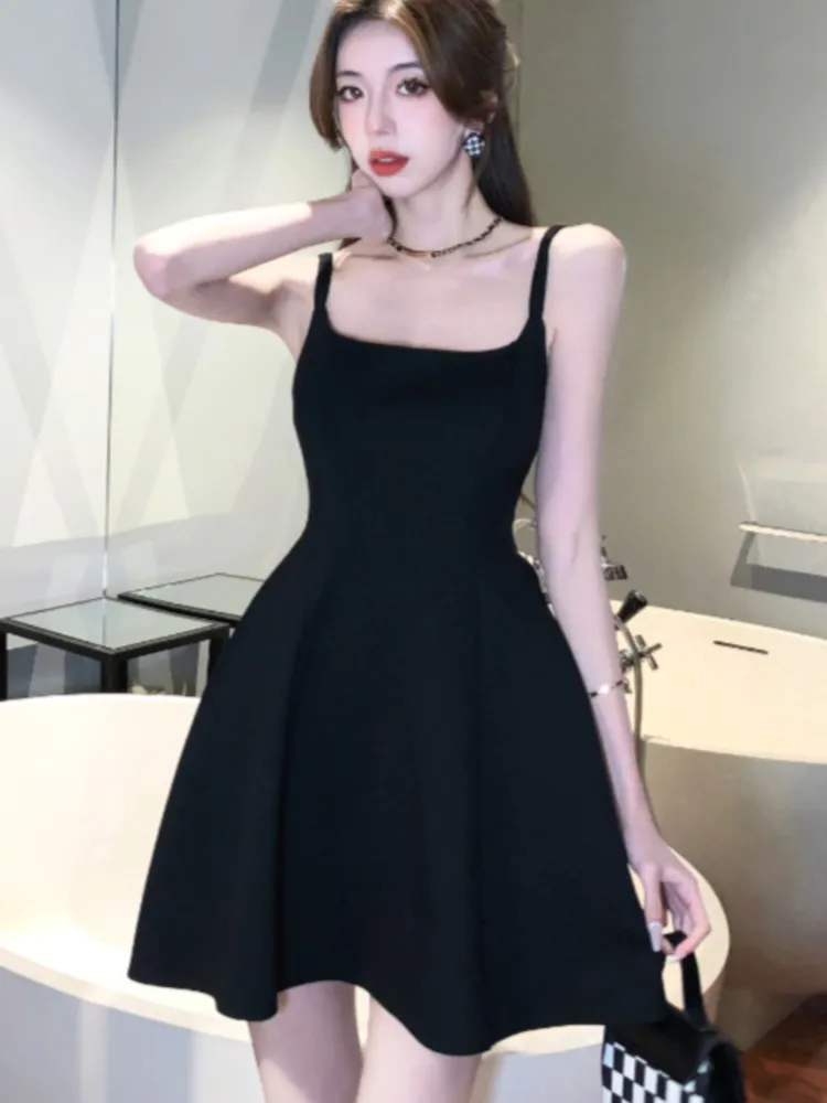 Black Sexy French Spaghetti Strap Dress For Woman Elegant Square Collar Slim Wasit Sleeveless Party Evening Skirt Summer 2025
Black Sexy French Spaghetti Strap Dress For Woman Elegant Square Collar Slim Wasit Sleeveless Party Evening Skirt Summer 2025
