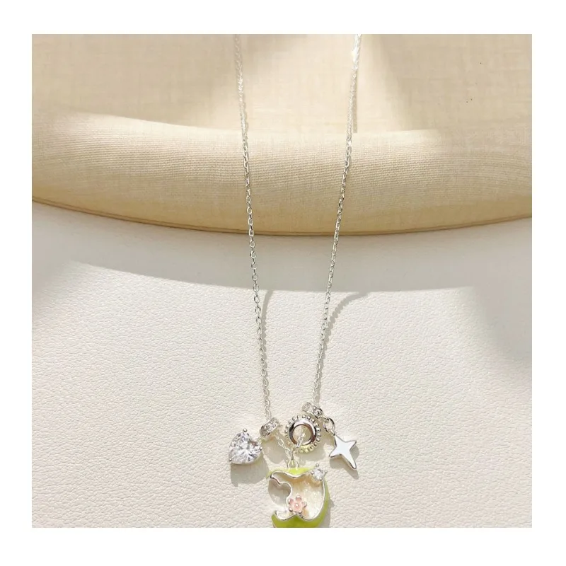Popular Fashion Niche Bite Green Apple Necklace Versatile Sweet Cool Light Luxury Women's Love Pendant Pendant
Popular Fashion Niche Bite Green Apple Necklace Versatile Sweet Cool Light Luxury Women's Love Pendant Pendant
