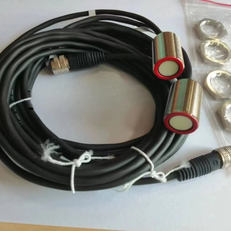 Suitable for Roland printing machine accessories R705 700 double induction eye, detection sensor, original and brand new
Suitable for Roland printing machine accessories R705 700 double induction eye, detection sensor, original and brand new