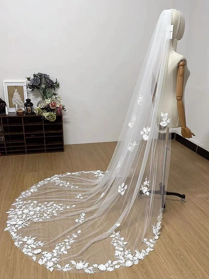 New luxurious Cathedral Wedding Bridal Veil 3D three-dimensional Lace veil white with Comb wedding accessories Customized Veil
New luxurious Cathedral Wedding Bridal Veil 3D three-dimensional Lace veil white with Comb wedding accessories Customized Veil
