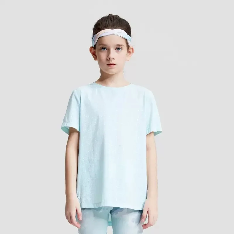 Summer Girls Cooling Sports Tee Plus Size Quick Dry Yoga Shirt Airy Loose Fit Workout Top for Kids Gym Clothing Children
Summer Girls Cooling Sports Tee Plus Size Quick Dry Yoga Shirt Airy Loose Fit Workout Top for Kids Gym Clothing Children