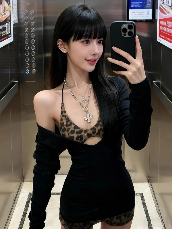 2025 Autumn Winter Fashion Set Leopard Print Hanging Neck Beautiful Backpack Butt Short Pants Deep V Neck Long Sleeve T Shirt...
2025 Autumn Winter Fashion Set Leopard Print Hanging Neck Beautiful Backpack Butt Short Pants Deep V Neck Long Sleeve T Shirt...