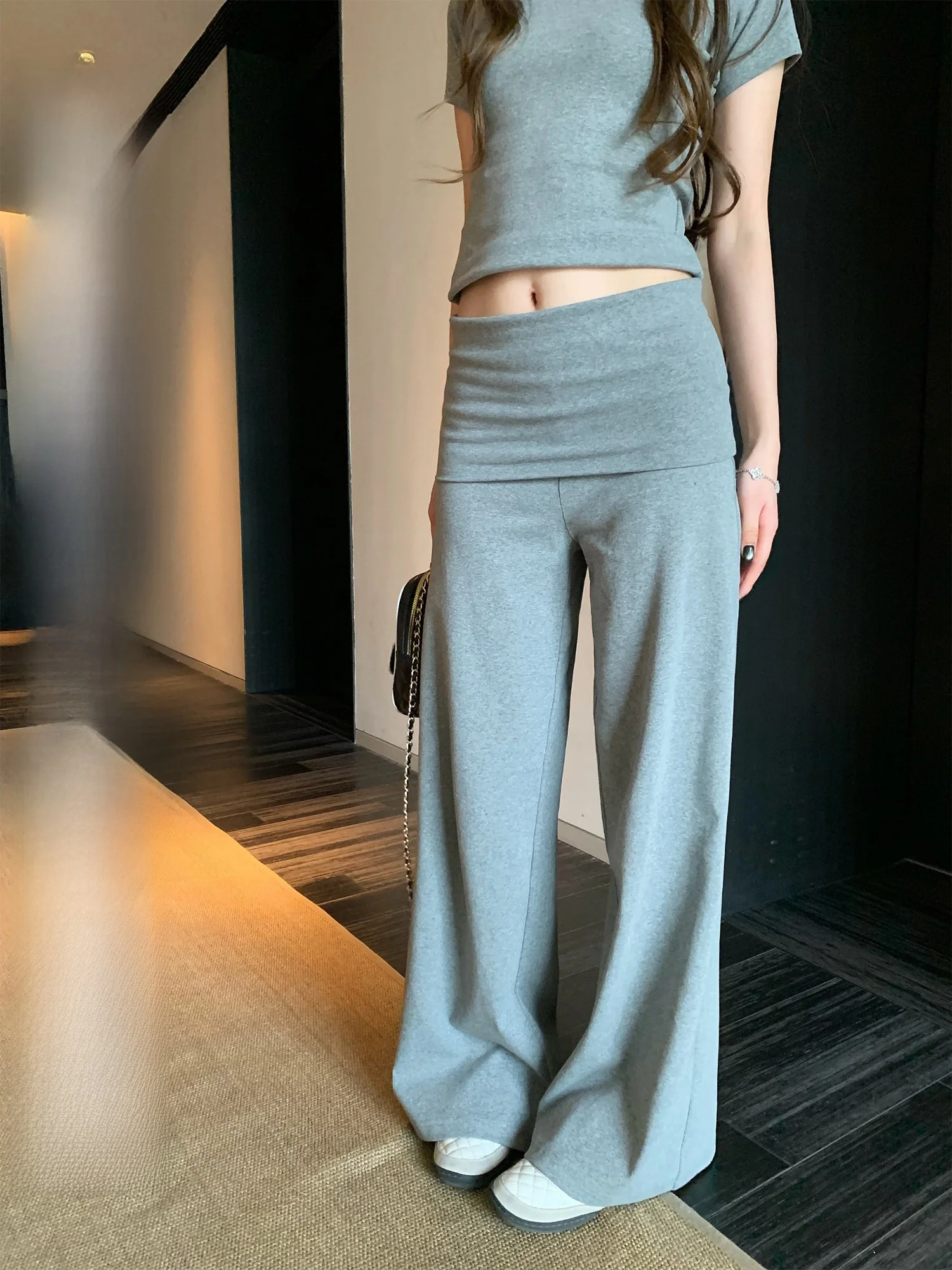 Hhyii Grey High Waist Wide Leg Casual Pants Women's Floor-Length Draped Pants Korean Style Fashionable Straight Cut Trousers
Hhyii Grey High Waist Wide Leg Casual Pants Women's Floor-Length Draped Pants Korean Style Fashionable Straight Cut Trousers