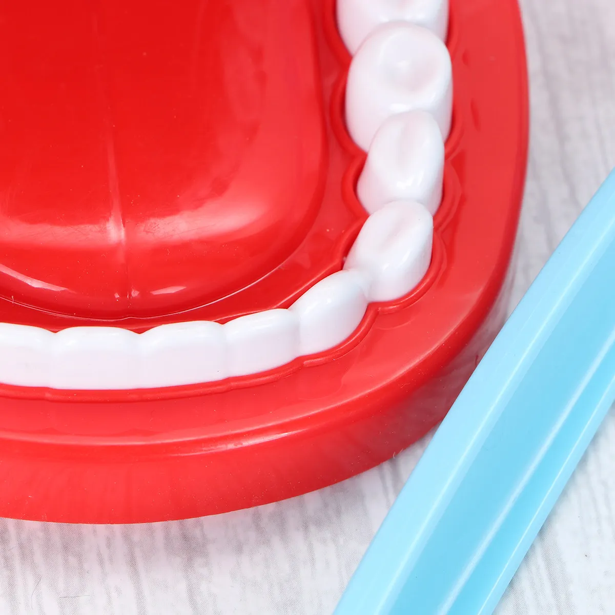 15Pcs Dentist Playset Doctor Game Cosplay Pretend Kit for Kids Children's Role Play Imagination Communication Skills
15Pcs Dentist Playset Doctor Game Cosplay Pretend Kit for Kids Children's Role Play Imagination Communication Skills