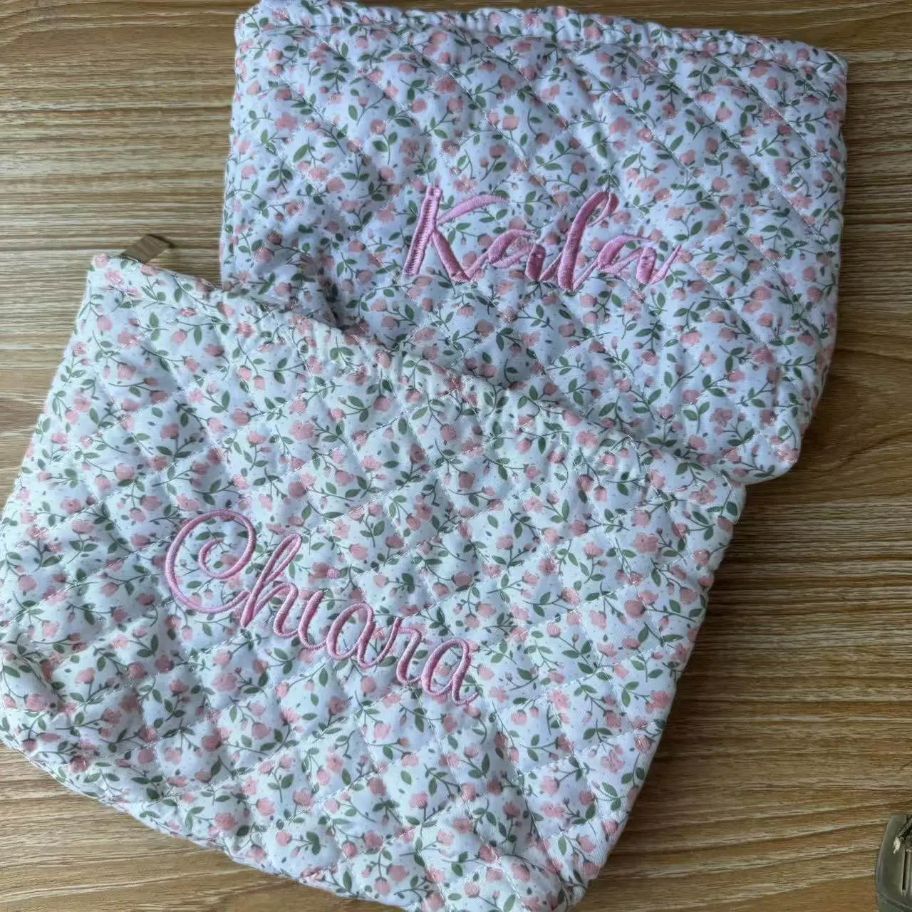 Personalized Name Floral Makeup Bag Embroidery Women's Birthday Gift Girl's Cotton Flower Cosmetic Bag Wedding Gift Storage Bags 
Personalized Name Floral Makeup Bag Embroidery Women's Birthday Gift Girl's Cotton Flower Cosmetic Bag Wedding Gift Storage Bags