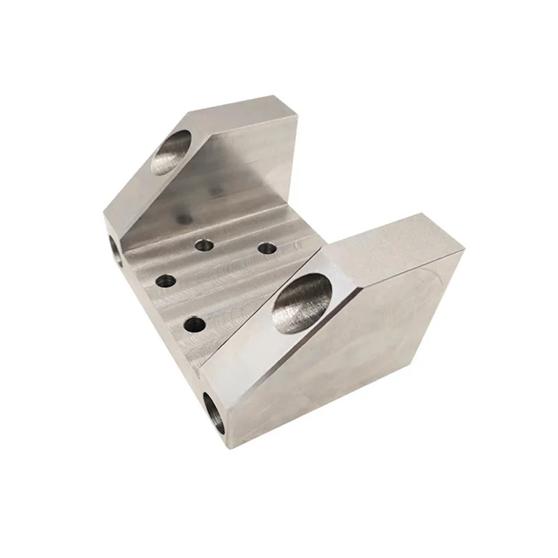 CNC stainless steel machining porous right-angle mechanical support brackets and special fixtures / positioning blocks
CNC stainless steel machining porous right-angle mechanical support brackets and special fixtures / positioning blocks