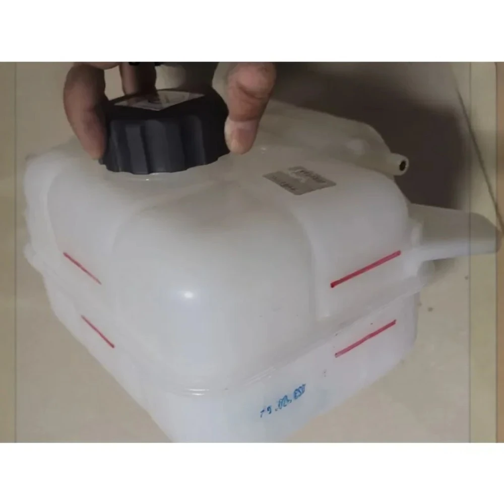 OEM 21610 34043 21610-34043 2161034043 Figzero Radiator Coolant Recovery Tank for Ssangyon Korando Brand New Auto Parts 1pc
OEM 21610 34043 21610-34043 2161034043 Figzero Radiator Coolant Recovery Tank for Ssangyon Korando Brand New Auto Parts 1pc