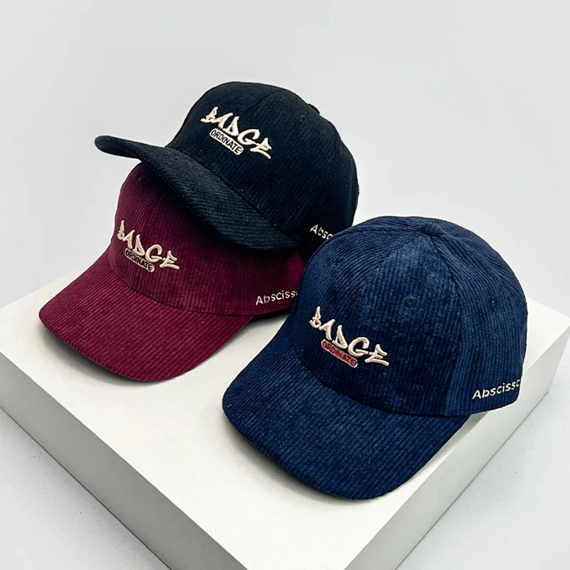 Autumn and Winter New Unisex Retro Letter Embroidery Baseball Hats Sunshade Hardtop Warm Peaked Caps Versatile Fashion Outdoor
Autumn and Winter New Unisex Retro Letter Embroidery Baseball Hats Sunshade Hardtop Warm Peaked Caps Versatile Fashion Outdoor